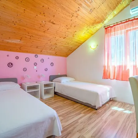 Holiday Tina Prázdninový dům